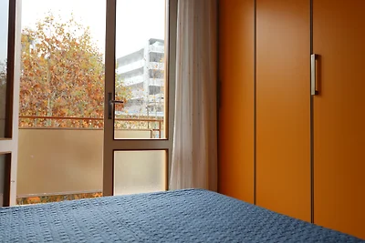 Ferienwohnung mit Klimaanlage und Balkon