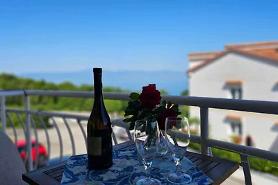 Ferienwohnung mit Balkon und Meerblick