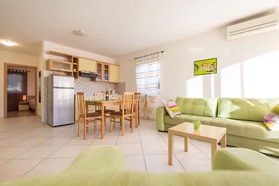 Ferienwohnung mit Balkon und Klimaanlage