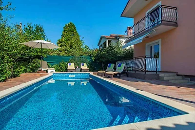 Ferienhaus mit Klimaanlage und Pool
