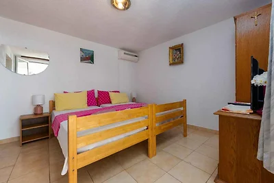 Wohnung mit Balkon, Meerblick und Gemeinschaf