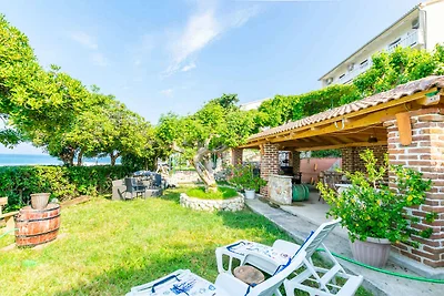 Ferienwohnung mit Balkon und Grill