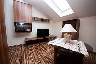 Ferienwohnung mit Swimmingpool und Meerblick