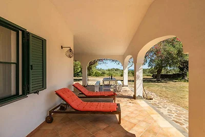 Villa mit Klimaanlage und Garten