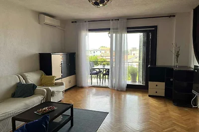 Ferienwohnung mit Balkon und Klimaanlage