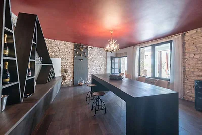 Villa mit Pool für bis zu 10 Personen in Rovi
