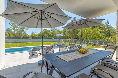 Villa mit luxuriösen Bedingungen, Klimaanlage