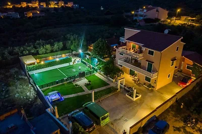 Ferienwohnung Unterkunft mit Pool