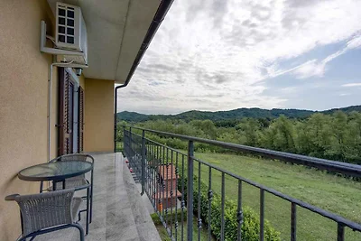 Villa mit Pool und Klimaanlage