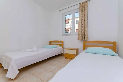 Gemütliche Unterkunft Modric in Okrug Gornji