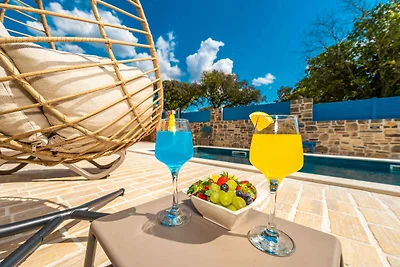 Ferienhaus mit grosser Terrasse und 2 Bäder