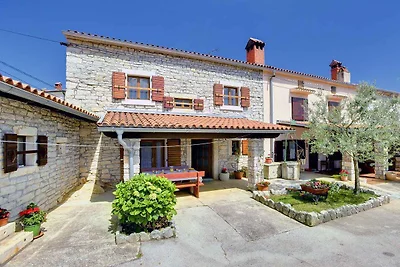 Ferienhaus mit Terrasse und Klimaanlage