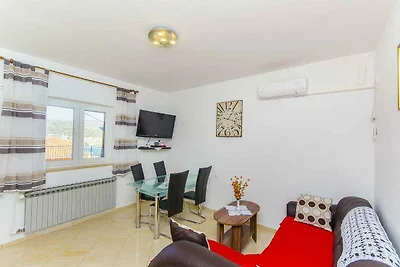 Ferienwohnung mit Balkon und Klimaanlage