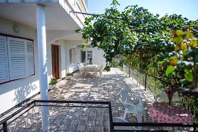 Ferienwohnung mit Terrasse und Klimaanlage