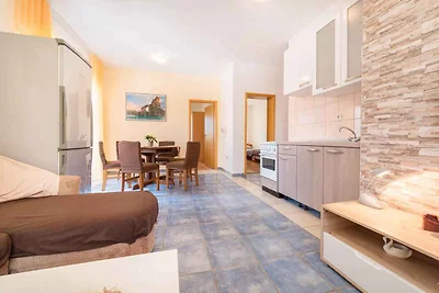 Ferienwohnung mit Balkon und Klimaanlage