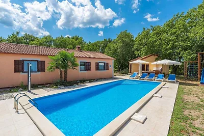 Ferienhaus mit privatem Pool und grossem