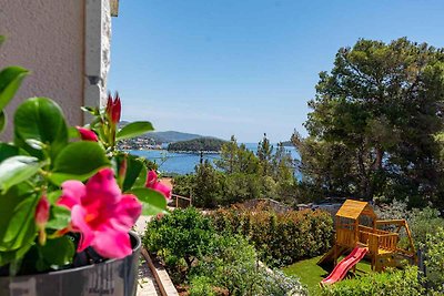 Ferienwohnung mit einen Balkon und Meerblick