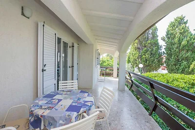 Ferienwohnung mit Terrasse und Klimaanlage