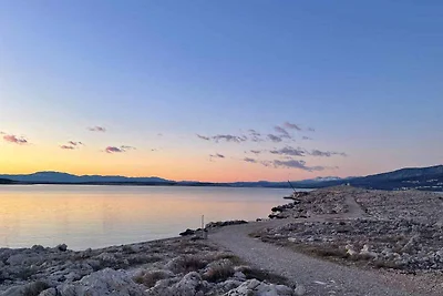Charmante Unterkunft Mara mit grossem Balkon 