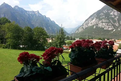 Ferienhaus mit Garten und Bergblick