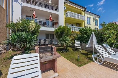 Ferienhaus mit Pool und Klimaanlage