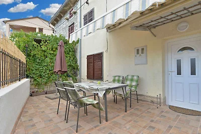 Ferienhaus mit Terrasse und Klimaanlage