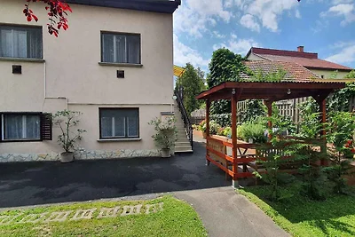 Ferienwohnung mit Pool und Internet