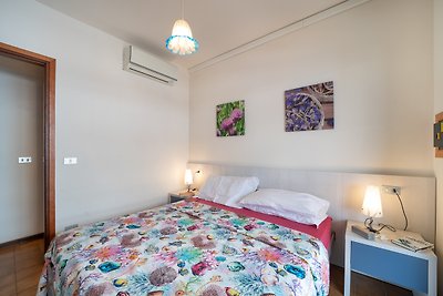 Ferienwohnung mit Balkon und Klimaanlage