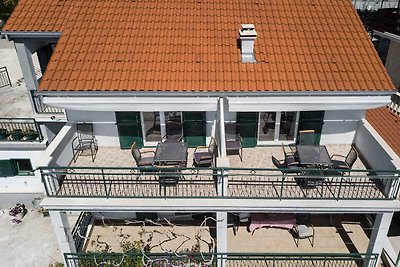 Ferienwohnung mit Balkon und Grill