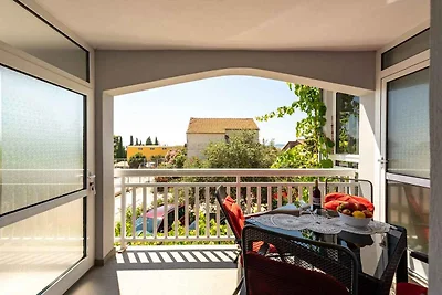 Ferienwohnung im ersten Stock in der Nähe des