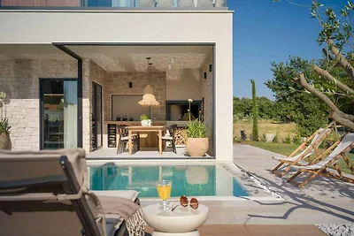 Vakantiehuis Ontspannende vakantie Jakovici