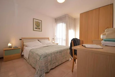 Ferienwohnung mit Klimaanlage, Balkon und