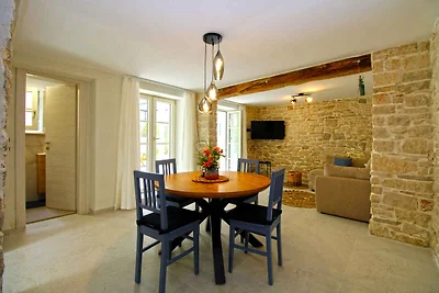 Ferienhaus mit grosser Terrasse und Grill