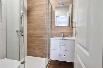 Ferienwohnung mit Klimaanlage und Terrasse