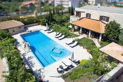 Ferienwohnung mit Pool und Klimaanlage