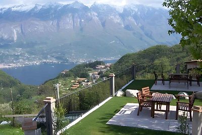 Ferienwohnung mit Terrasse und Seeblick