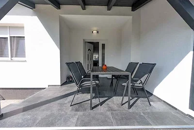 Ferienhaus im Ortszentrum mit Klimaanlage und