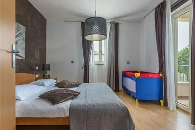 Ferienhaus mit Klimaanlage und Aussenpool