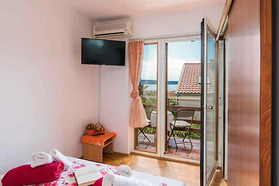 Ferienwohnung mit Balkon und Meerblick