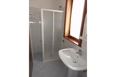 Ferienwohnung nahe dem Meer mit Klimaanlage u