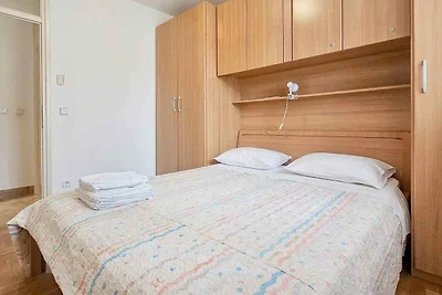 Ferienwohnung mit Balkon und Klimaanlage