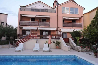 Ferienwohnung mit Aussenpool und Grill