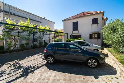 Ferienwohnung mit Balkon und Grill