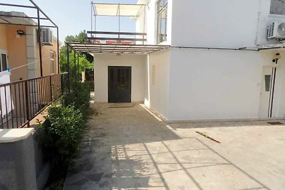 Ferienhaus mit Terrasse und Grill