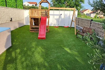 Ferienhaus mit Klimaanlage und Pool