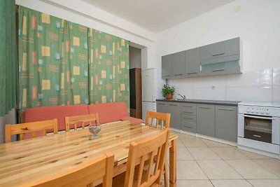 Ferienwohnung mit Terrasse und Grill