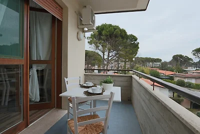 Ferienwohnung mit Klimaanlage und Balkon