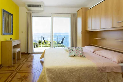 Appartamento Vacanza con famiglia Brela