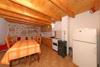 Ferienhaus mit Garten und Klimaanlage