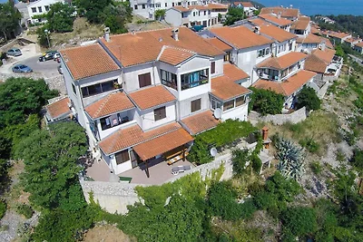 Ferienwohnung mit Terrasse und Grill